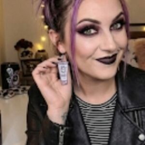 Women's spooky Ghoul earrings